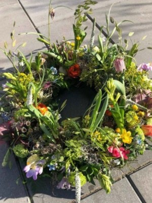 Krans i spirende forårs tema