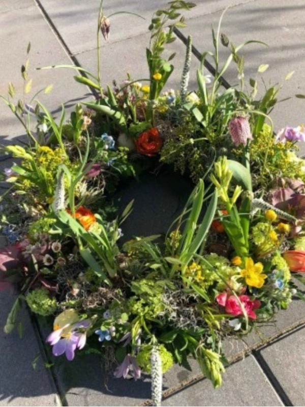 Krans i spirende forårs tema